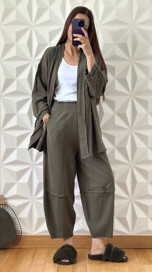Ensemble Kimono à coutures effrangées et pantalon coupe barrel - Kaki