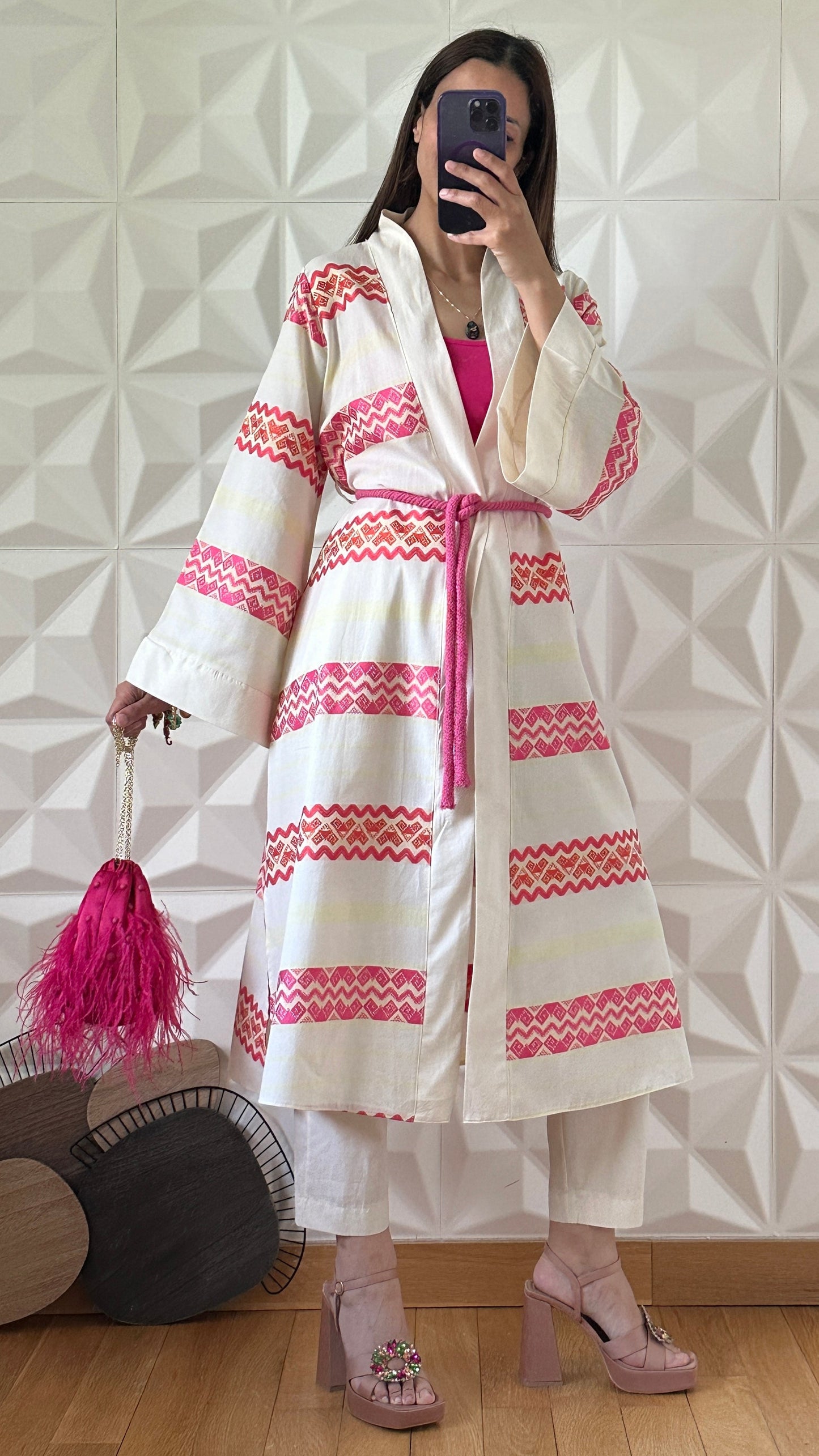 Ensemble Kimono brodé à Manches évasées - Beige motif rose