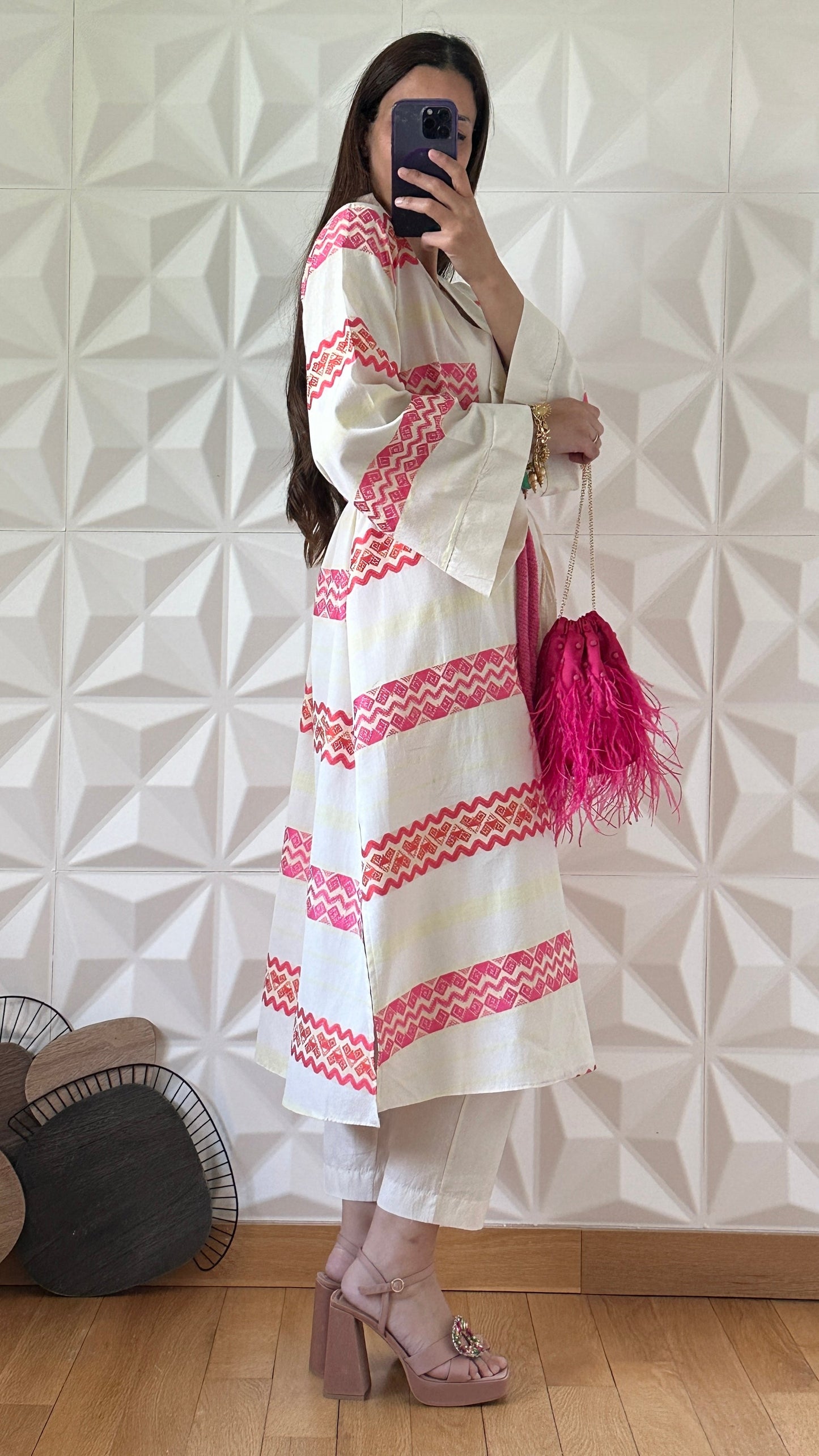 Ensemble Kimono brodé à Manches évasées - Beige motif rose