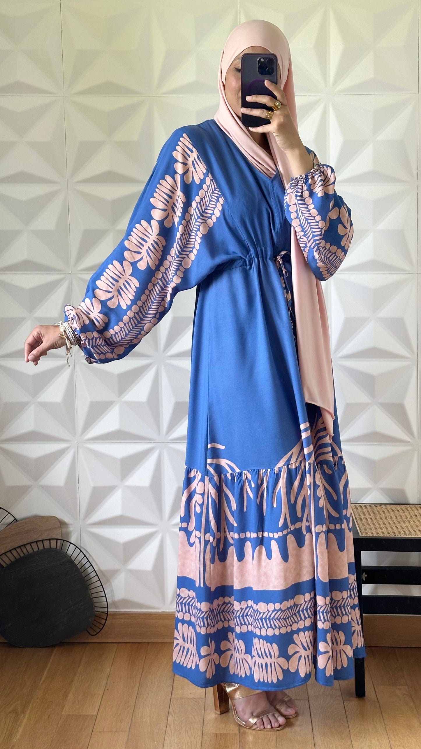 Robe oversize motif olivier en viscose avec taille froncée - Bleu cendré