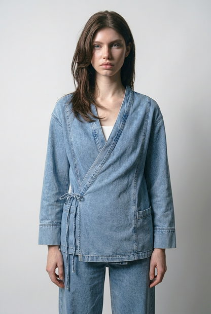 Ensemble veste en jean nouée sur le côté et pantalon large - Bleu moyen