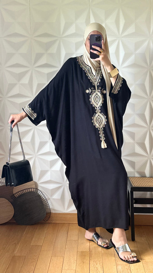Robe brodées à manches chauve-souris - Noir