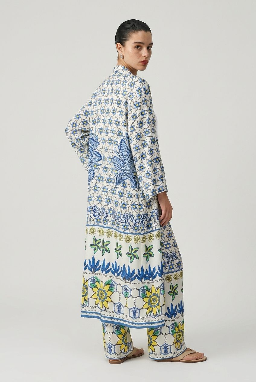Ensemble kimono long et pantalon large a motif floral - Bleu