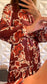 Babydoll-Kleid mit Overlay und Bindedetail - Rost 
