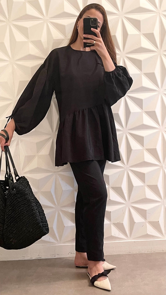Tapered Trousers and A-line Blouse Set - Black